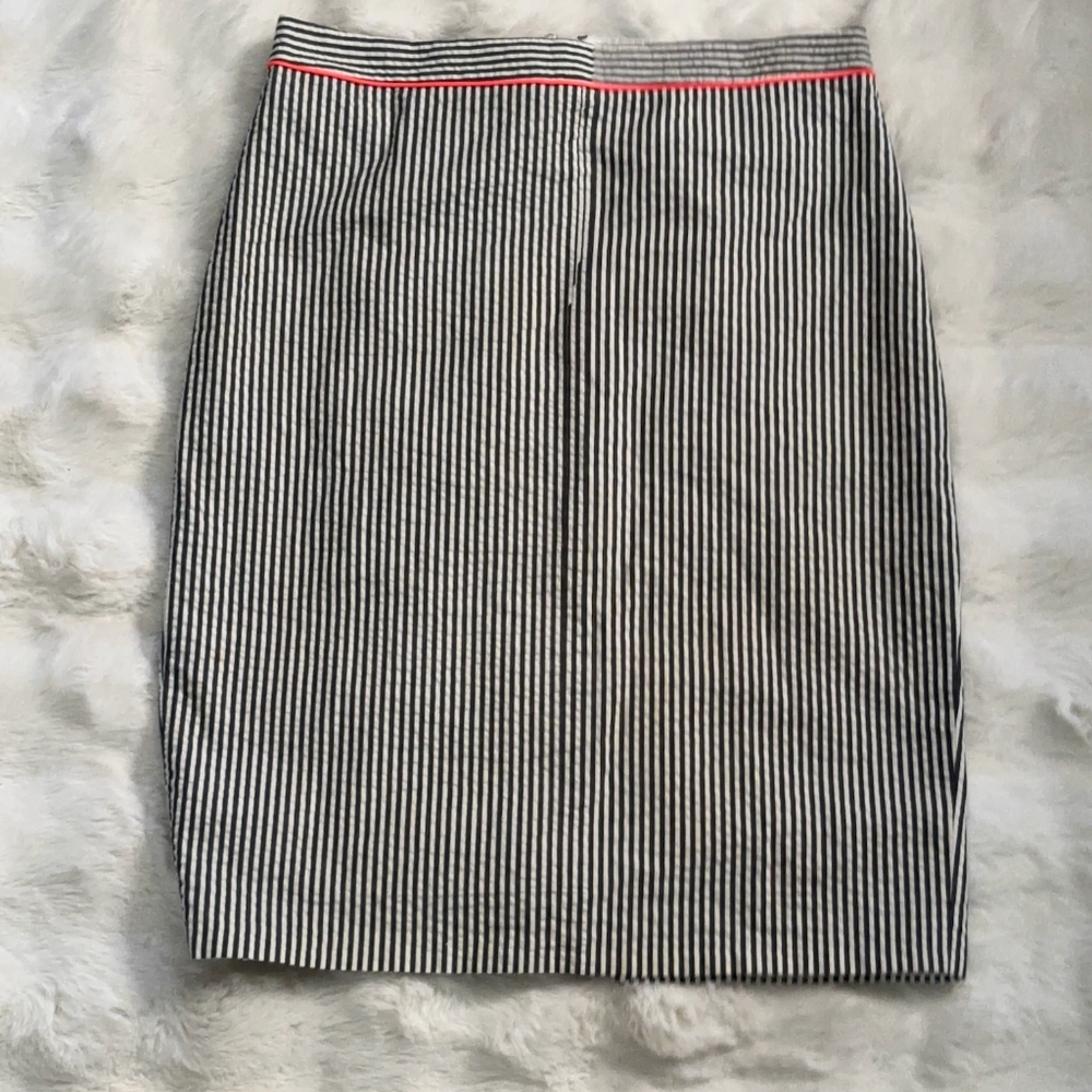 J. Crew Black and White Pencil Skirt Knee-Length Workwear Size 0